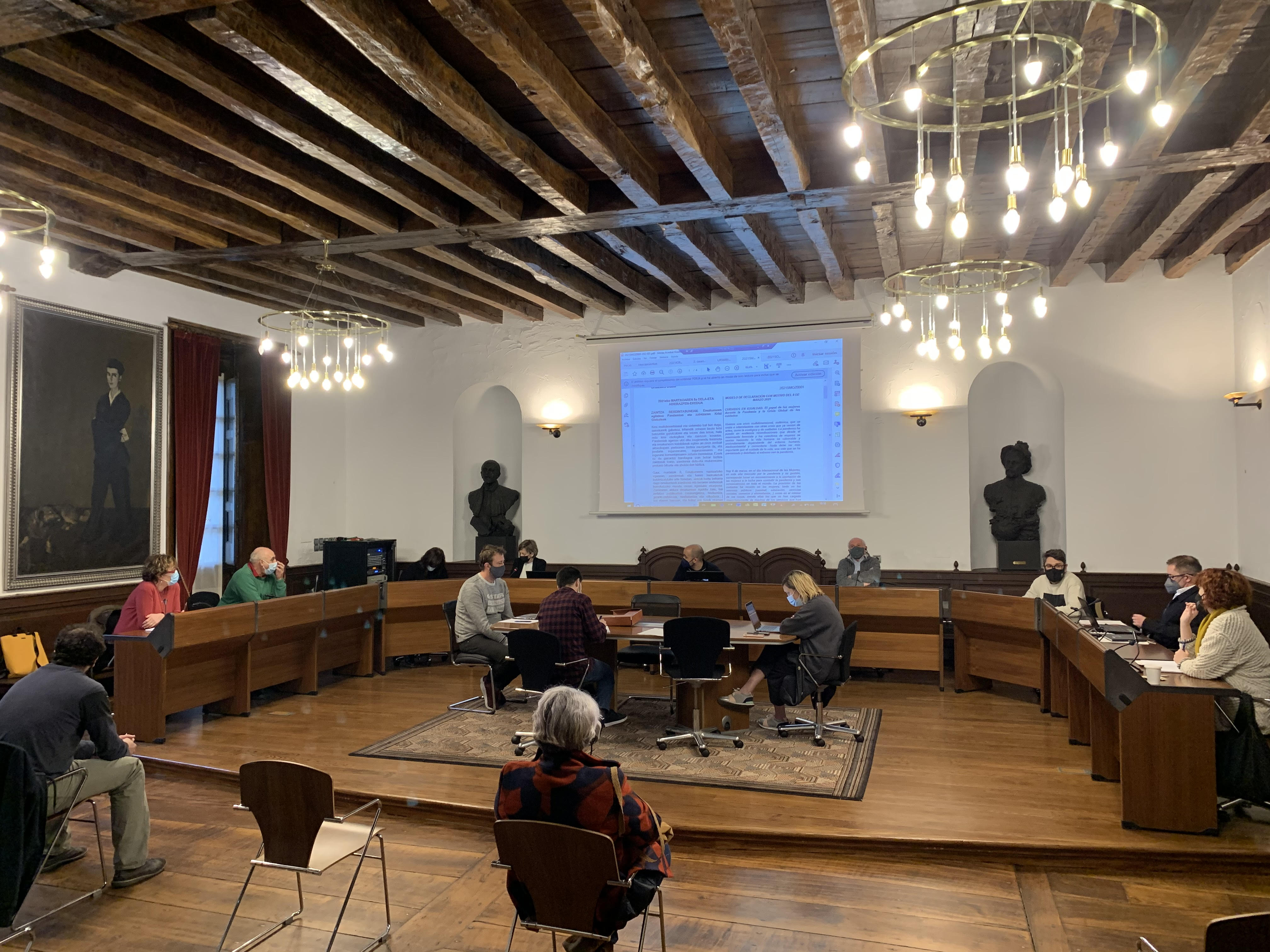 Martxoak 8 - adierazpen instituzionala