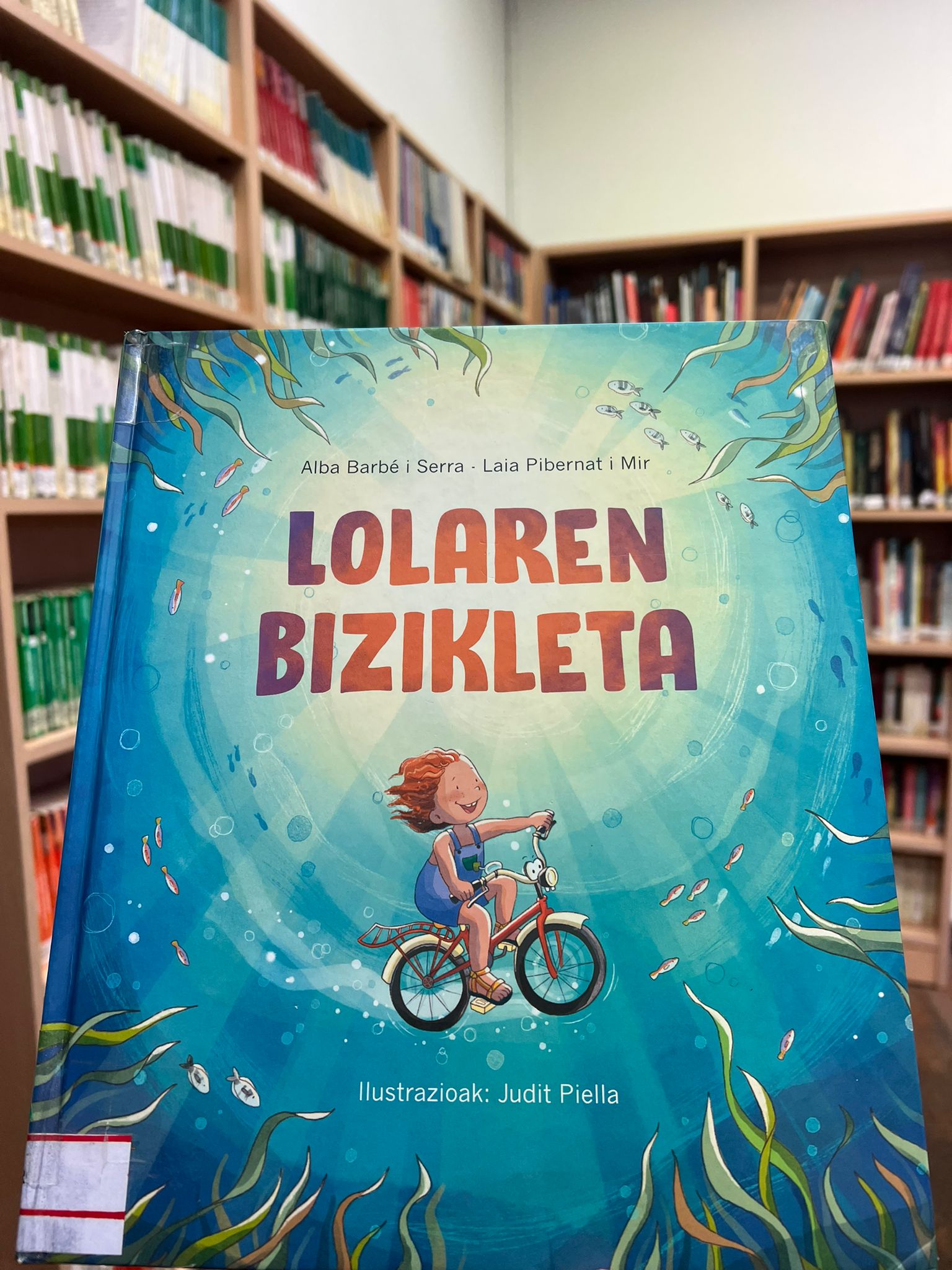 ‘La bicicleta de Lola’, un libro para hacer frente a las agresiones sexuales de la infancia