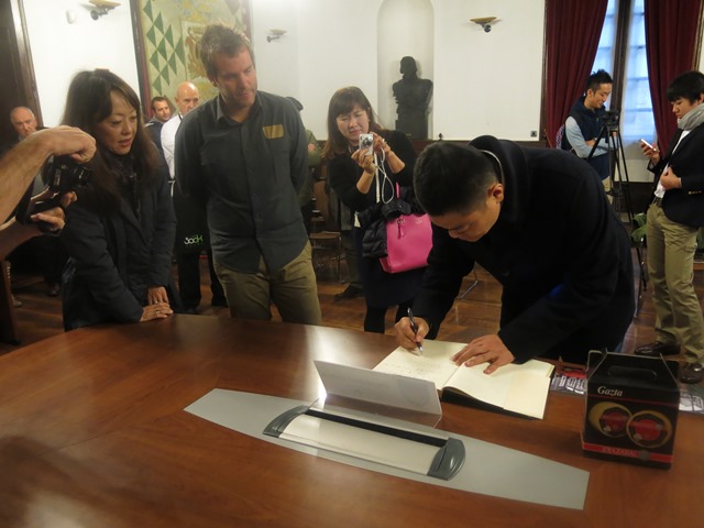 2013-11-14 Narisawa azokan